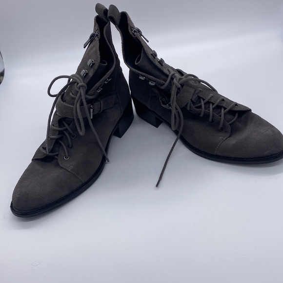 Via Spiga Women’s suede boot size 9 - Picture 1 of 5